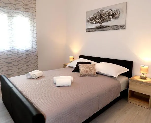 Mika Appartement *