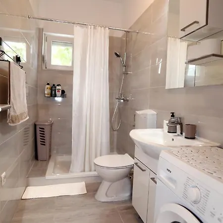 Mika Apartman Kastela