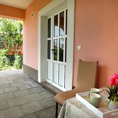 Mika Apartman